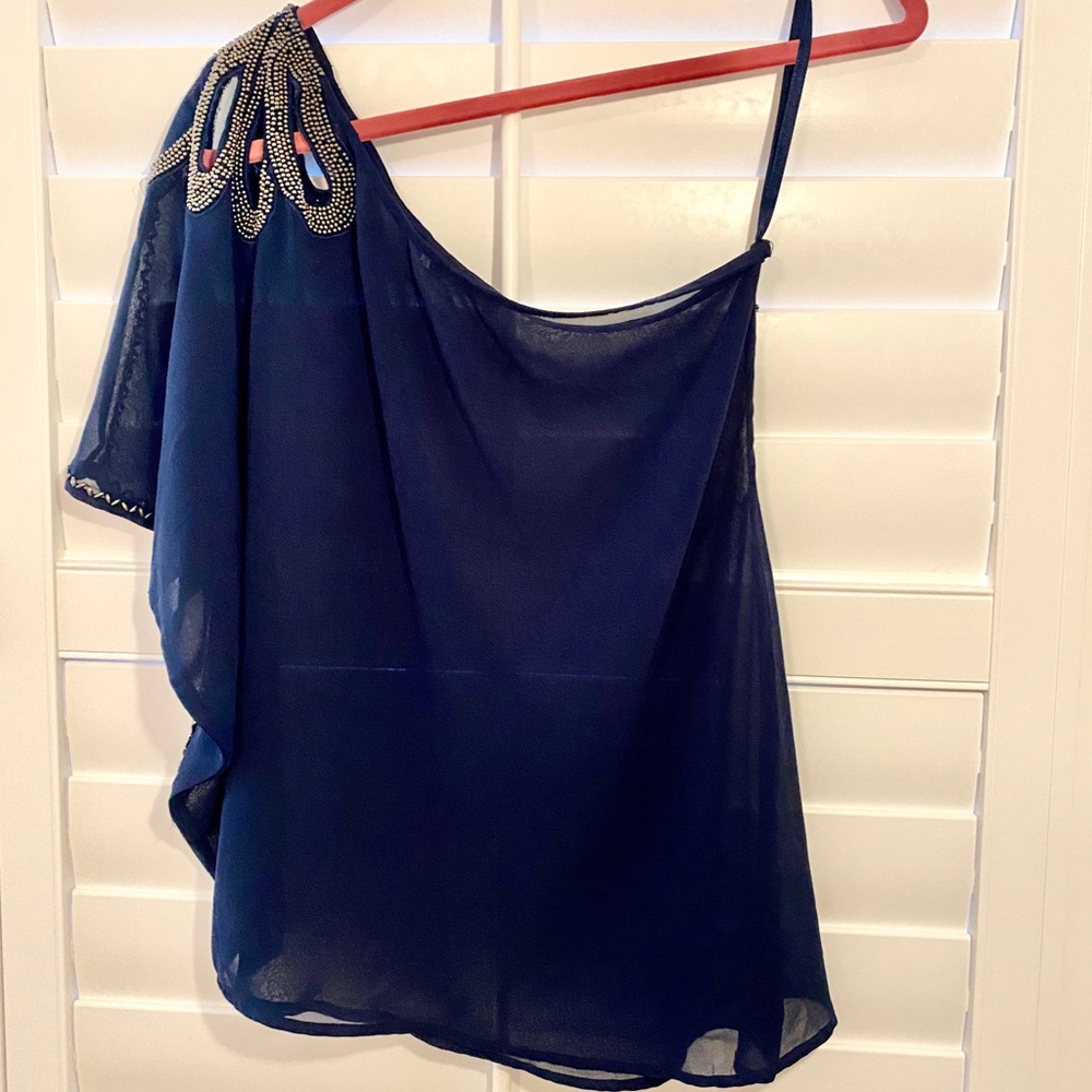 One Shoulder Top. Size Small - Picture 2 of 7